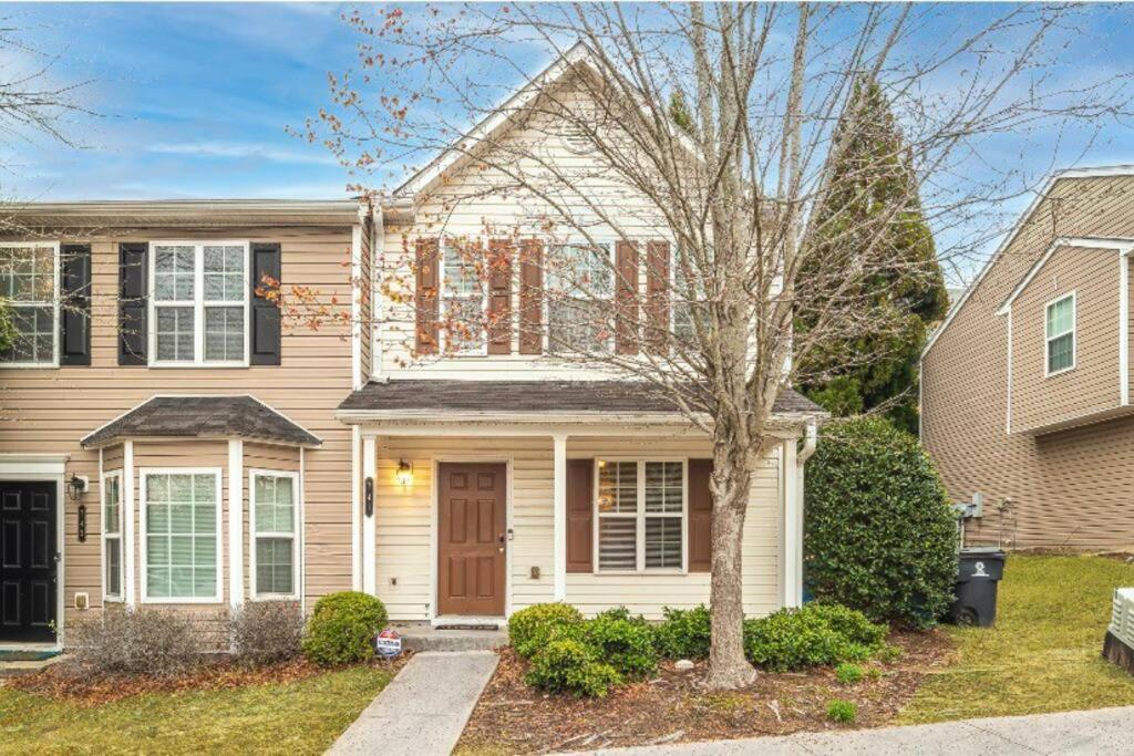 Beautiful Cozy 3-Bedroom Townhome Retreat Atlanta Bagian luar foto